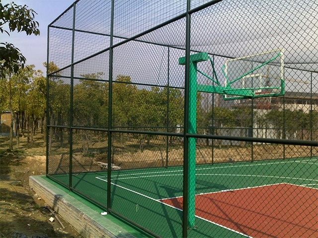 丹东篮球场围栏网厂家