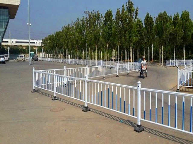 泸州道路交通隔离护栏