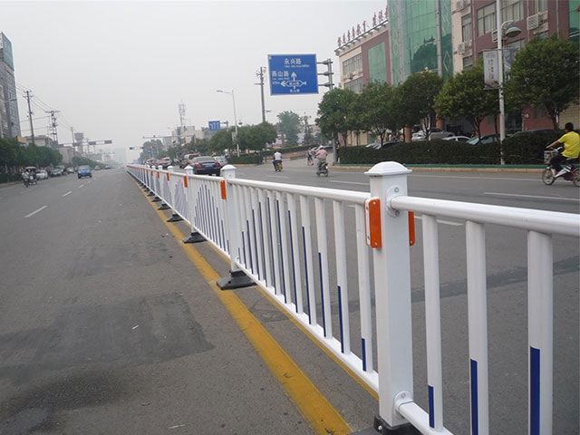 新疆公路波形护栏