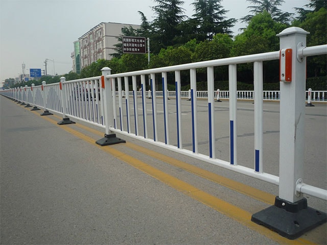 重庆城口县公路护栏价格