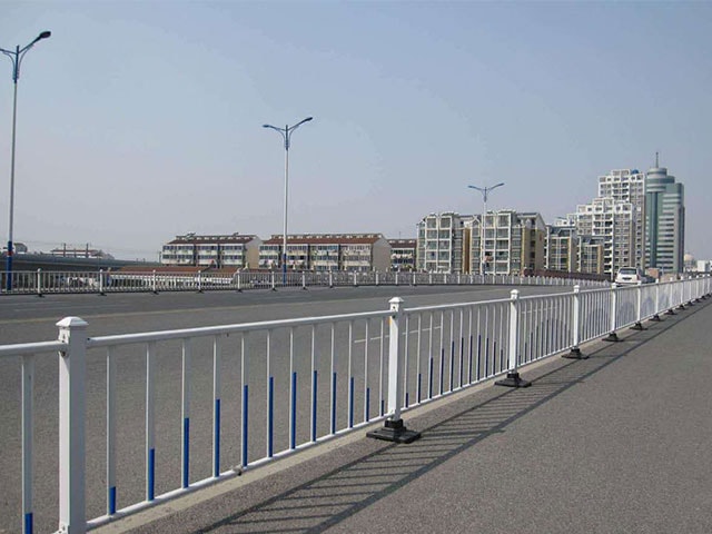 武汉公路波形防撞护栏