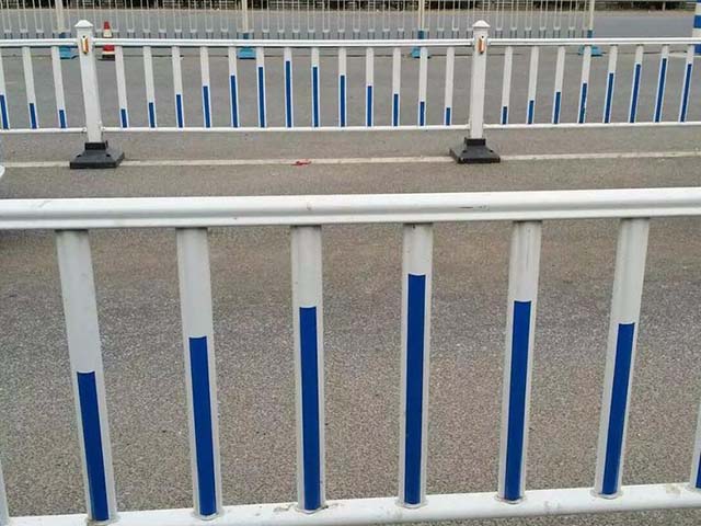 茂名市政道路护栏