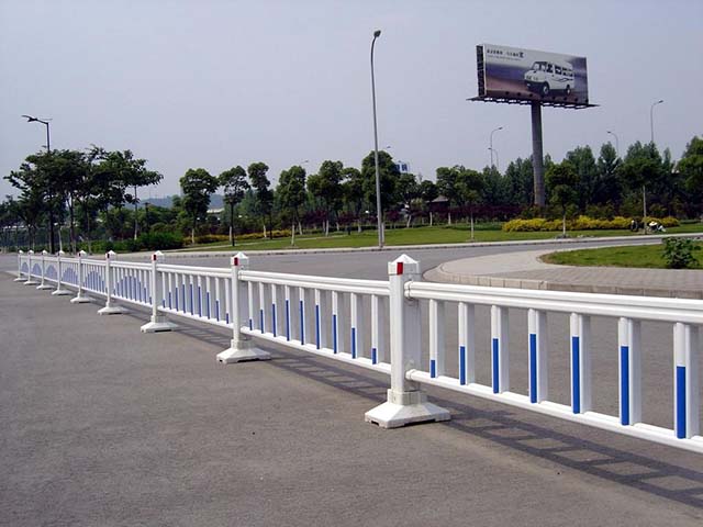 西宁高速公路波形护栏