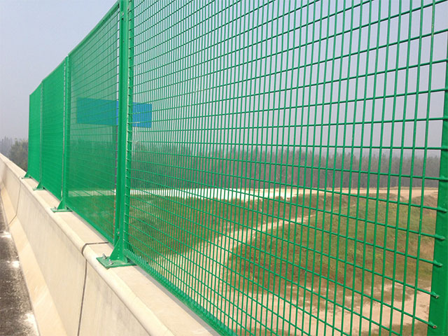 临边防护护栏设置规定