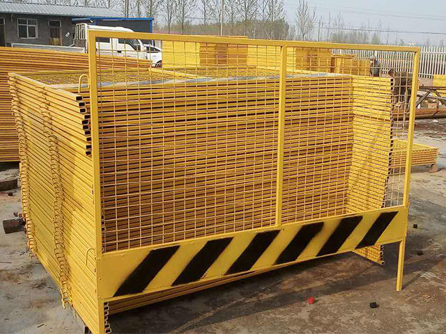 贵阳道路施工护栏围栏安全护栏