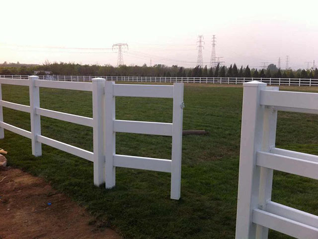 草原安装网围栏的好处