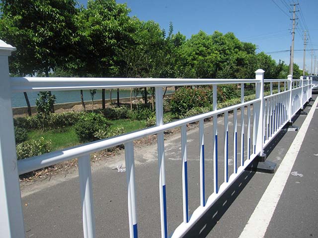 成都市郫县市政道路护栏