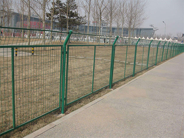 道路防护围栏网