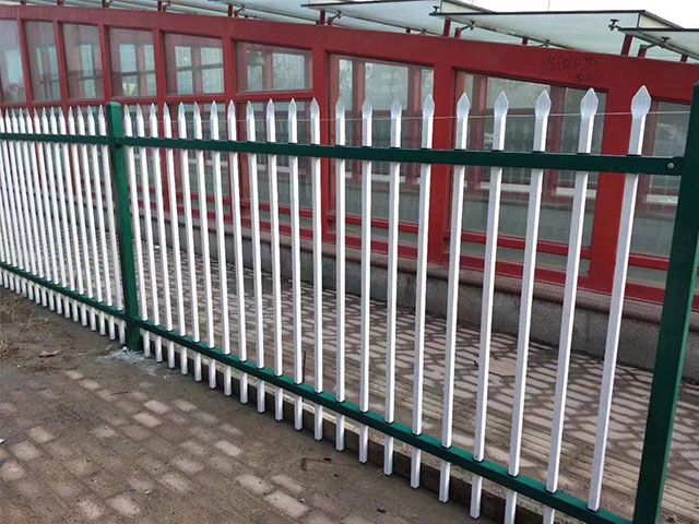 热镀锌锌钢围栏护栏生产厂家