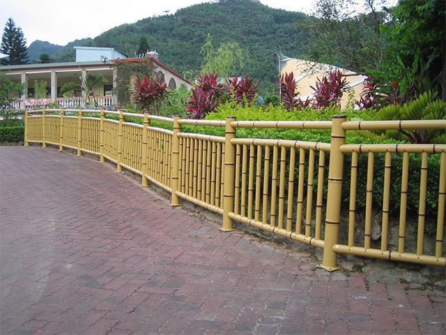 青岛专业生产景观仿竹围栏厂
