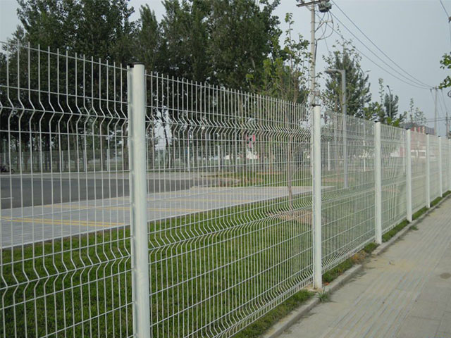 开发区围墙护栏生产商